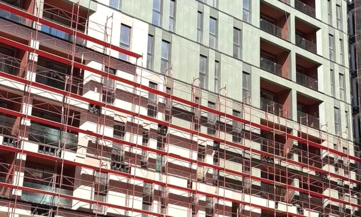 Shtepi ne shitje Apartament ne Tirane, 2+1, Mobilimi Bosh, pa mobiluar, Pagesa 217,170  Euro.