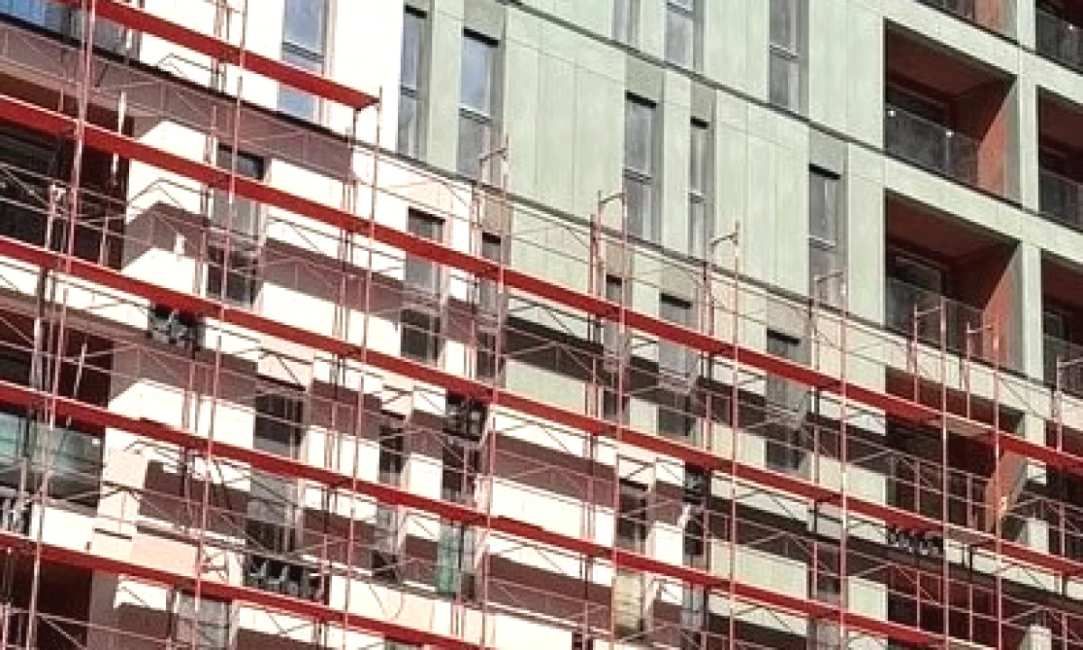 Shtepi ne shitje Apartament ne Tirane, 2+1, Mobilimi Bosh, pa mobiluar, Pagesa 257,526  Euro.