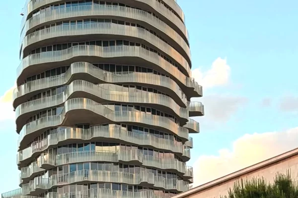Shtepi ne shitje 1+1 ne Tirane - 450,000 Euro