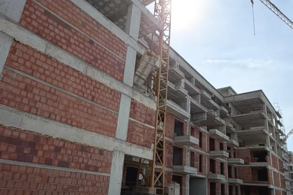 Shtepi ne shitje Apartament ne Tirane, 1+1, Mobilimi Bosh, pa mobiluar, Pagesa 5,200,000  Leke.