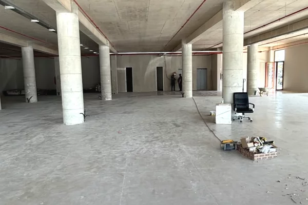 🏢 JEPET ME QIRA | SHOWROOM 3,500 m2