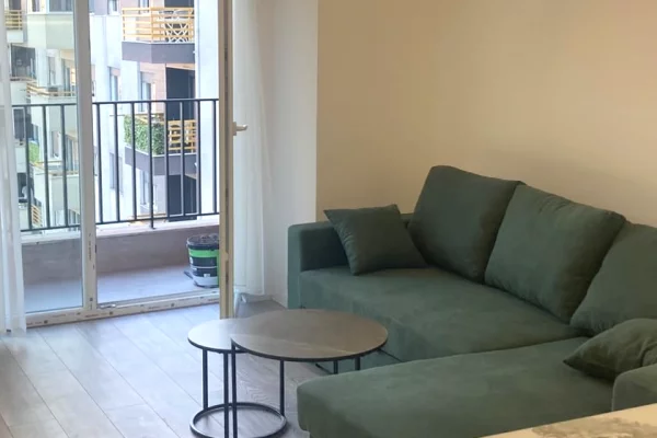 🏡 JEPET ME QIRA | APARTAMENT 2+1 – KOMPLEKSI AURA 📍 Rruga Dritan Hoxha, Tiranë