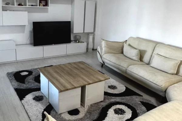 Shtepi me qera 2+1 ne Tirane - 75,000 Leke