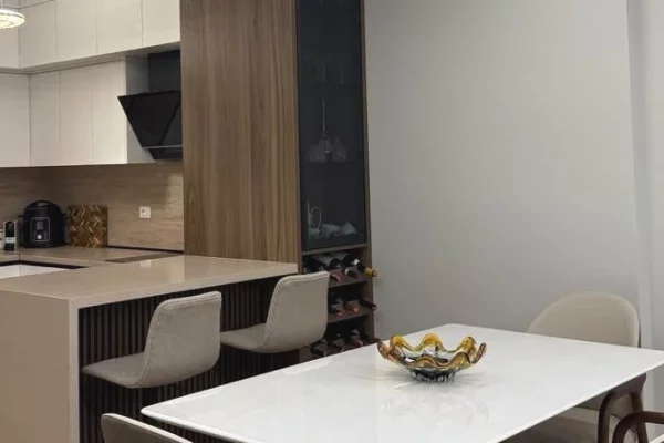 Shtepi ne shitje 2+1 ne Tirane - 320,000 Euro