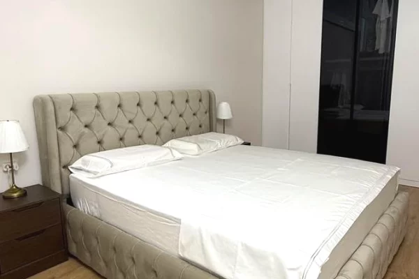 Shtepi ne shitje Apartament ne Tirane, 2+1, Mobilimi E mobiluar, Pagesa 320,000  Euro.