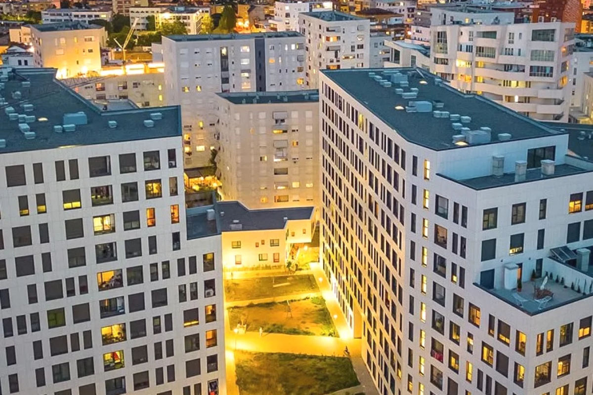 Shtepi ne shitje Apartament ne Tirane, 2+1, Mobilimi Bosh, pa mobiluar, Pagesa 190,000  Euro.