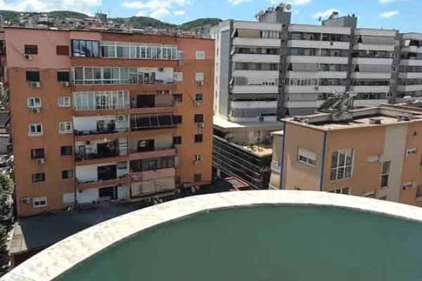 Shtepi me qera Apartament ne Tirane, 2+1, Mobilimi Bosh, pa mobiluar, Pagesa 55,000  Leke.