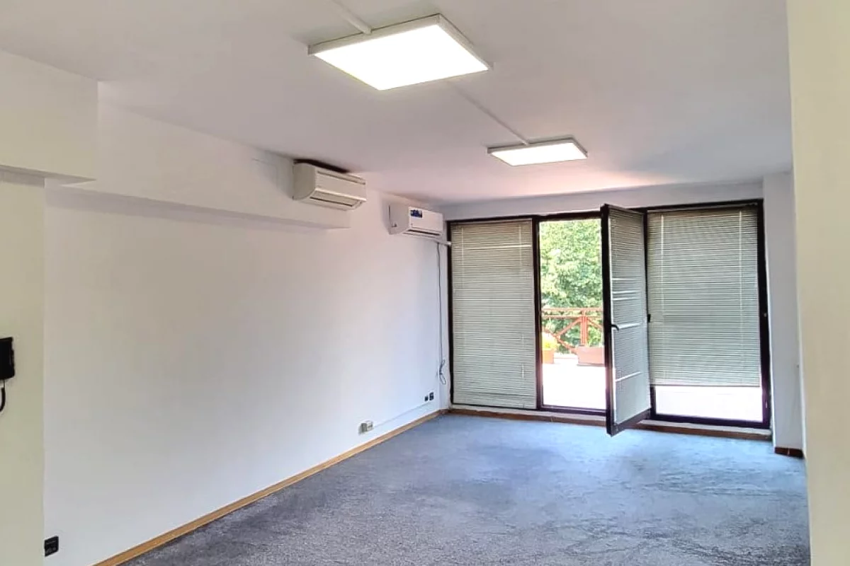 🏢 JEPET ME QIRA – ZYRE NE QENDER 📍