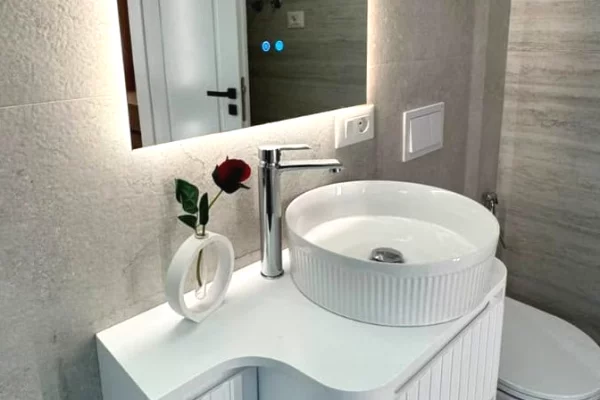Shtepi ne shitje Apartament ne Tirane, 2+1, Mobilimi E mobiluar, Pagesa 410,000  Euro.