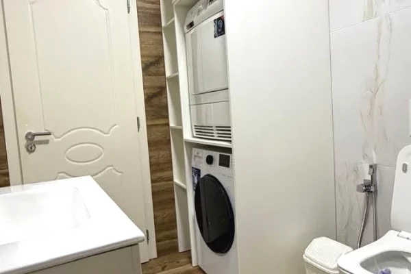 Shtepi me qera Apartament ne Tirane, 2+1, Mobilimi E mobiluar, Pagesa 60,000  Leke.