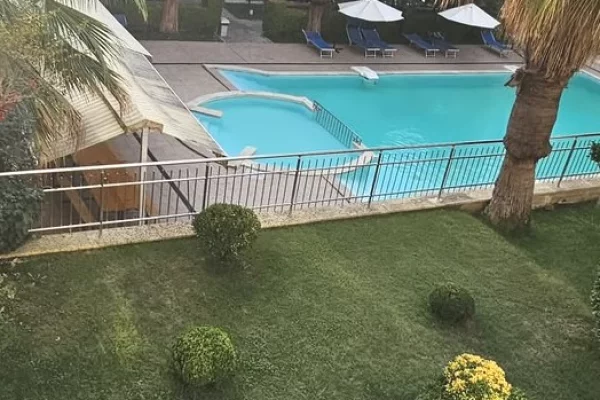 🏡 JEPET ME QIRA – APARTAMENT 3+1+3 + PARKIM