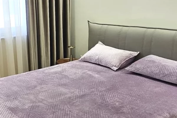 Shtepi me qera Apartament ne Tirane, 3+1, Mobilimi E mobiluar, Pagesa 100  Euro.