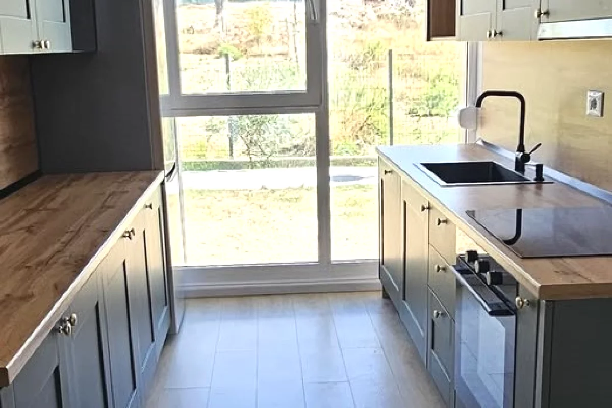 Shtepi me qera Vila Luksoze ne Tirane, 3+1, Mobilimi E mobiluar, Pagesa 1,500  Euro.