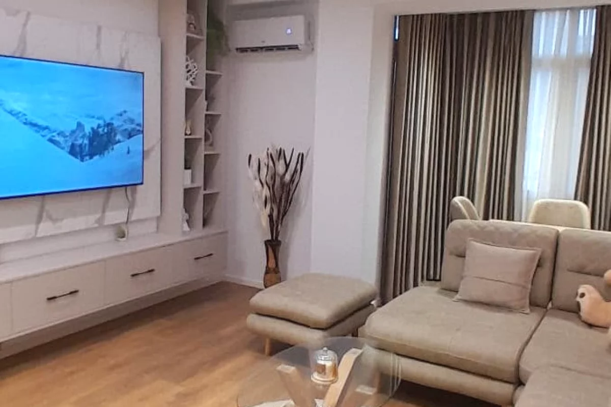 Shtepi me qera Apartament ne Tirane, 1+1, Mobilimi E mobiluar, Pagesa 70,000  Leke.