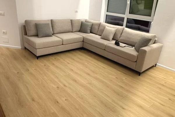 Shtepi me qera 2+1 ne Tirane - 60,000 Leke