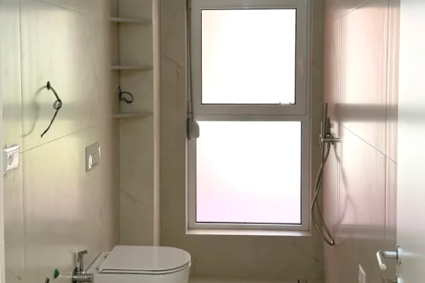 Shtepi me qera Apartament ne Tirane, 1+1, Mobilimi E mobiluar, Pagesa 40,000  Leke.