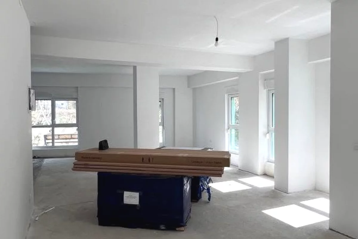 🏢 JEPET ME QIRA – AMBIENT BIZNESI 200 m2 | ALI DEM, TEK KADIU