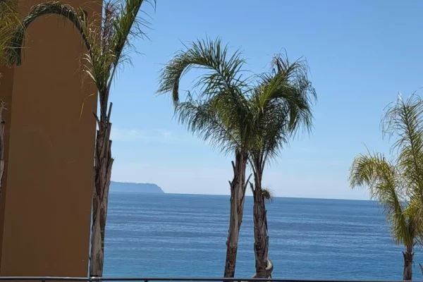 Shtepi ne shitje Apartament ne Himare, 1+1, Mobilimi Bosh, pa mobiluar, Pagesa 423,840  Euro.
