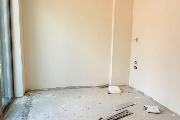 Shtepi ne shitje Vila Luksoze ne Himare, 3+1, Mobilimi Bosh, pa mobiluar, Pagesa 100  Euro.