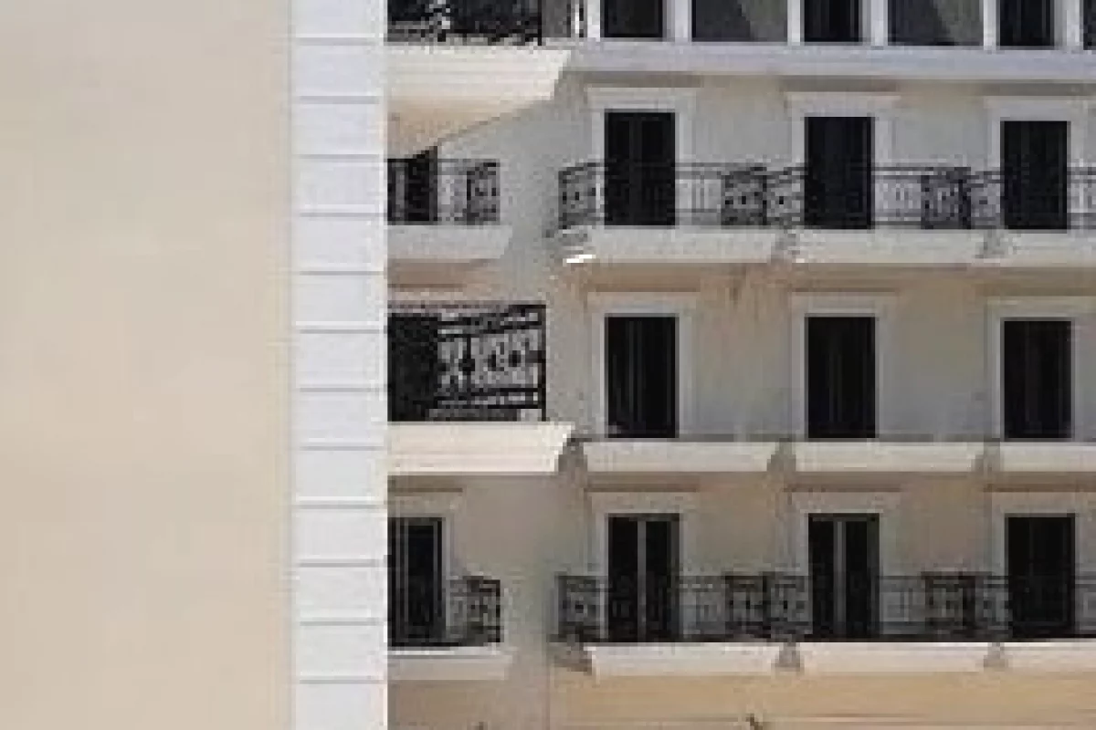 Shtepi ne shitje Apartament ne Tirane, 3+1, Mobilimi E mobiluar, Pagesa 273,350  Euro.