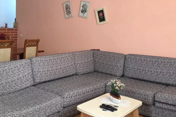 🏡 SHITET APARTAMENT 2+1 – TEK TERMINALI CASA ITALIA ✨