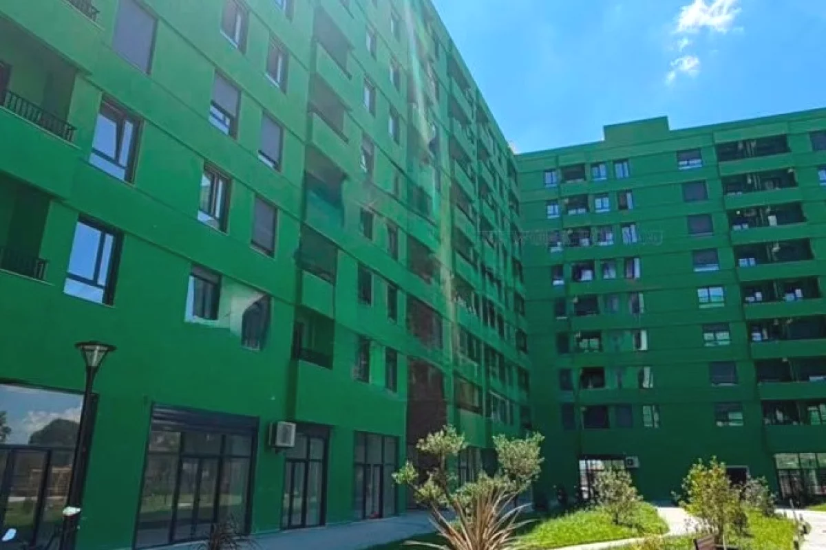 Shtepi ne shitje Apartament ne Tirane, 3+1, Mobilimi Bosh, pa mobiluar, Pagesa 229,650  Euro.