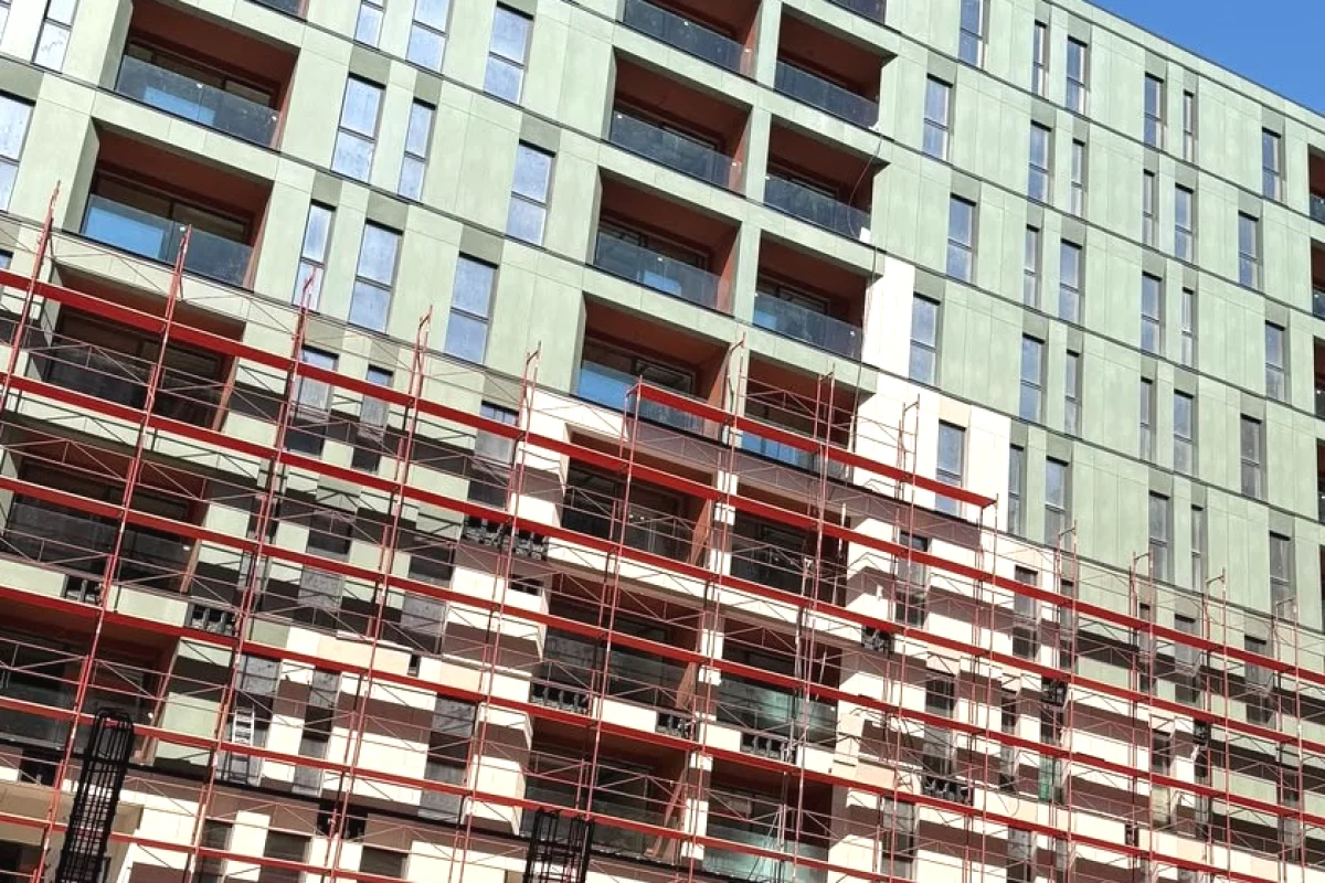 Shtepi ne shitje Apartament ne Tirane, 3+1, Mobilimi Bosh, pa mobiluar, Pagesa 273,200  Euro.