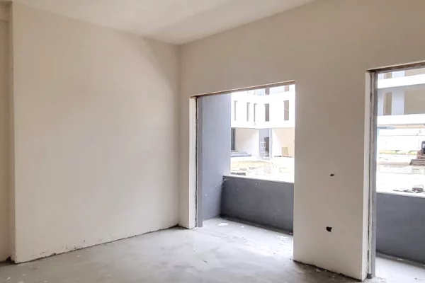 Shtepi ne shitje Apartament ne Tirane, 2+1, Mobilimi Bosh, pa mobiluar, Pagesa 140,000  Euro.
