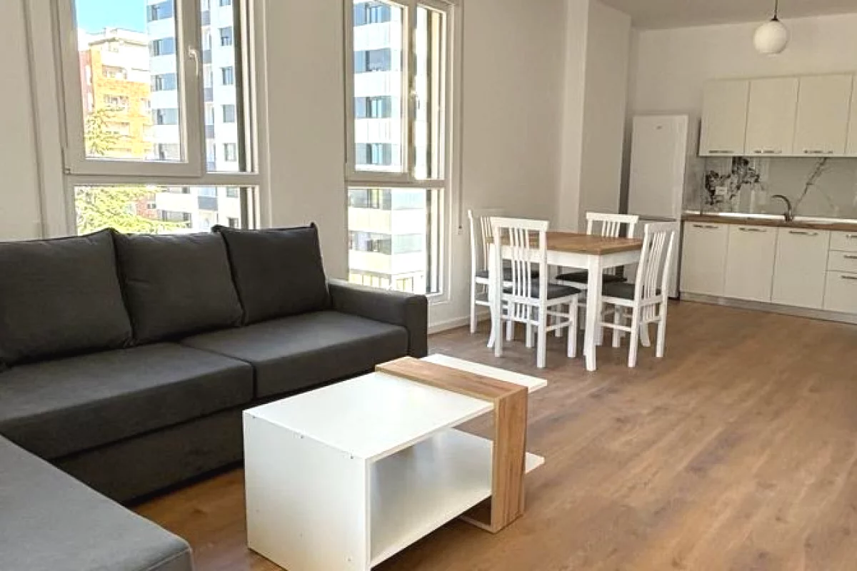Shtepi me qera Apartament ne Tirane, 2+1, Mobilimi E mobiluar, Pagesa 80,000  Leke.
