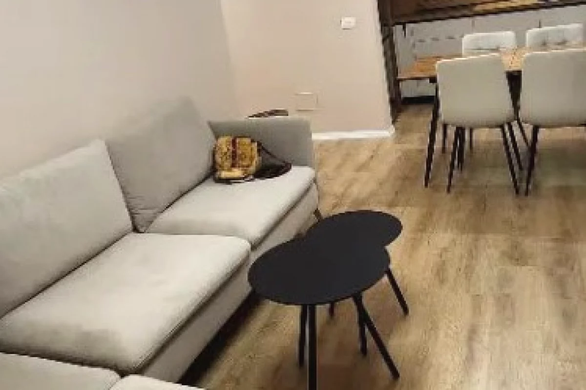 Shtepi me qera Apartament ne Tirane, 2+1, Mobilimi E mobiluar, Pagesa 550  Euro.