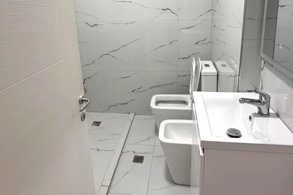 Shtepi ne shitje Apartament ne Tirane, 1+1, Mobilimi E mobiluar, Pagesa 122,000,000  Leke.