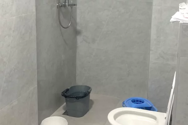 Shtepi me qera Apartament ne Tirane, 2+1, Mobilimi E mobiluar, Pagesa 800  Euro.