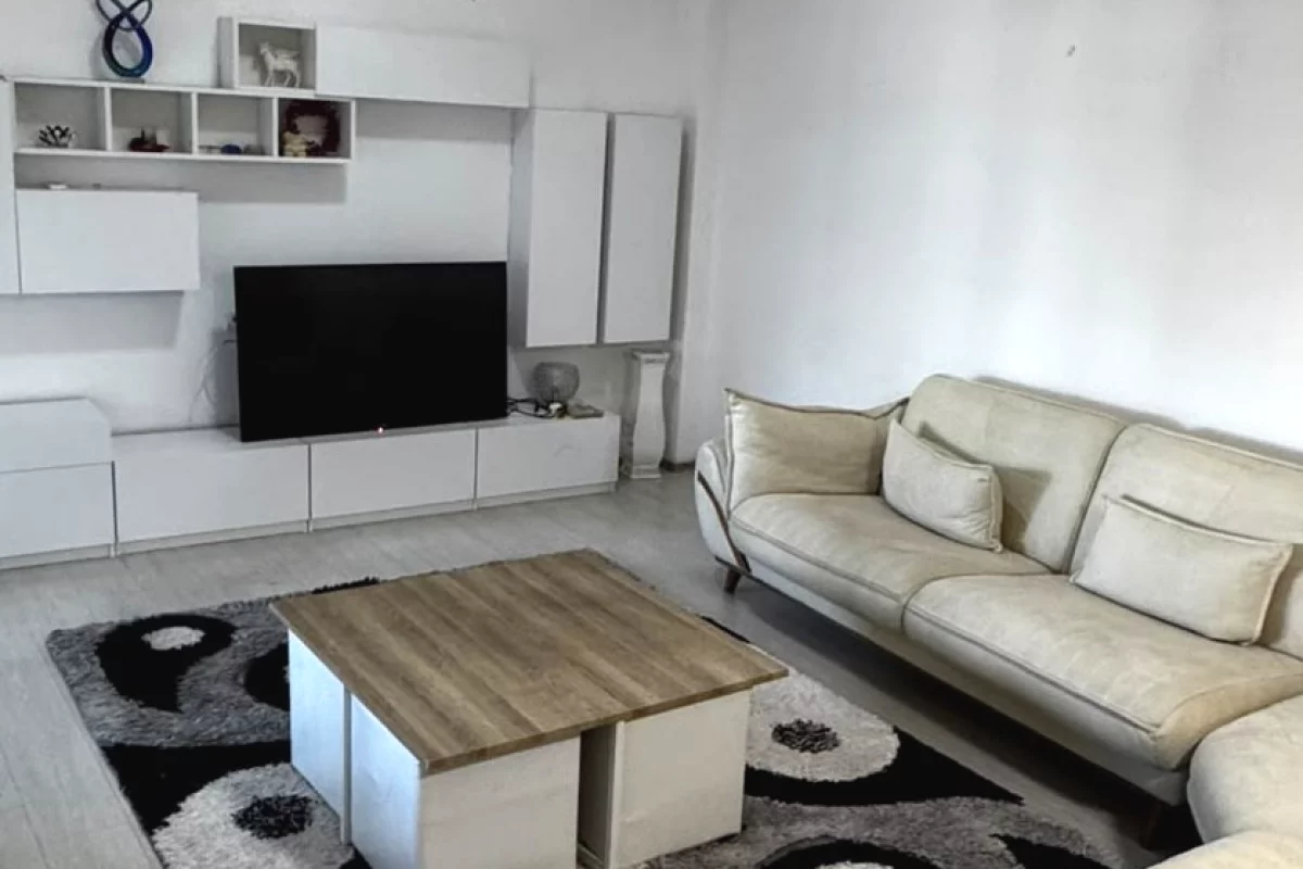 Shtepi me qera Apartament ne Tirane, 2+1, Mobilimi E mobiluar, Pagesa 75,000  Leke.