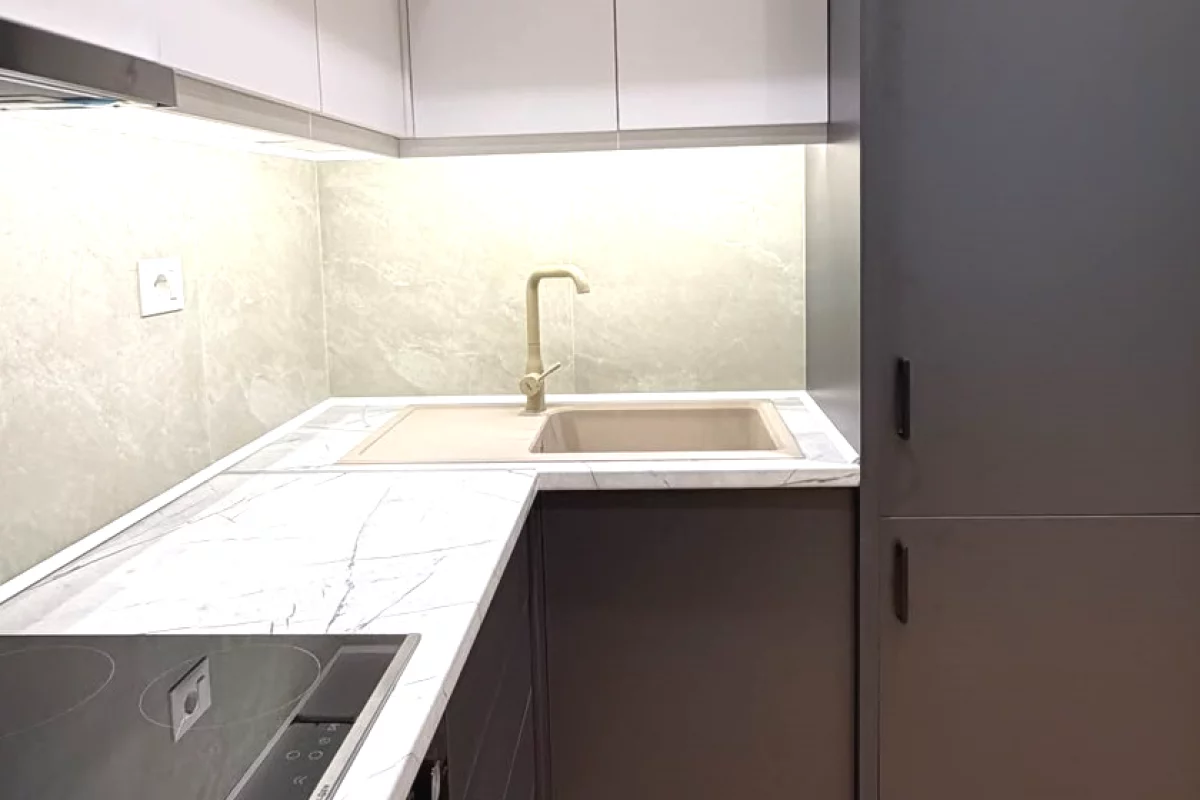 Shtepi ne shitje Apartament ne Tirane, 2+1, Mobilimi E mobiluar, Pagesa 225,000  Euro.