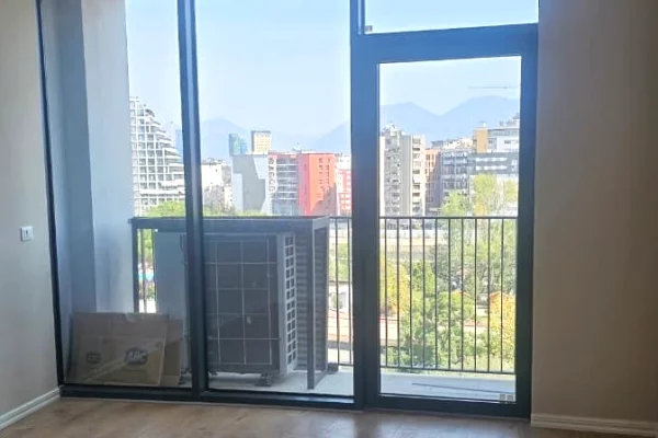 Ambient biznesi me qera 3+1 ne Tirane - 1,600 Euro