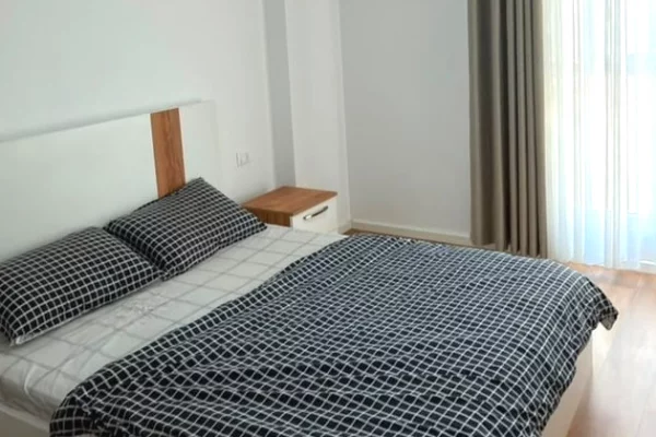 Shtepi me qera Apartament ne Tirane, 2+1, Mobilimi E mobiluar, Pagesa 80,000  Leke.