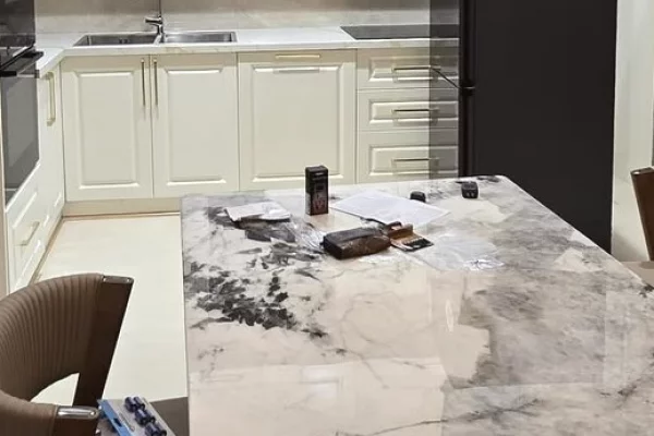 Shtepi me qera Apartament ne Tirane, 5+1, Mobilimi E mobiluar, Pagesa 3,500  Euro.