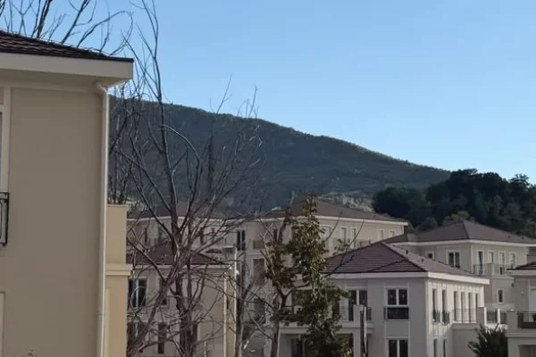 Shtepi ne shitje 6+1 ne Tirane - 130,000,000 Leke