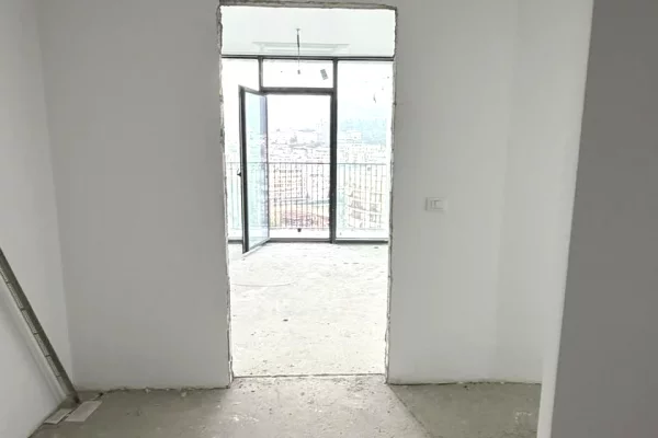 Shtepi ne shitje Apartament ne Tirane, 2+1, Mobilimi Bosh, pa mobiluar, Pagesa 521,300  Euro.