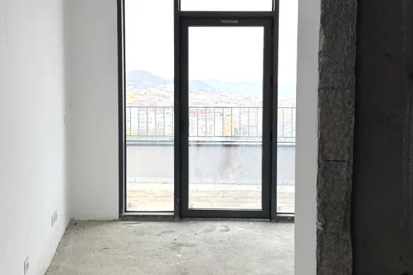 Shtepi ne shitje Apartament ne Tirane, 2+1, Mobilimi Bosh, pa mobiluar, Pagesa 521,300  Euro.