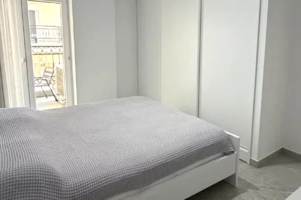 Shtepi me qera Apartament ne Tirane, 1+1, Mobilimi E mobiluar, Pagesa 600  Euro.