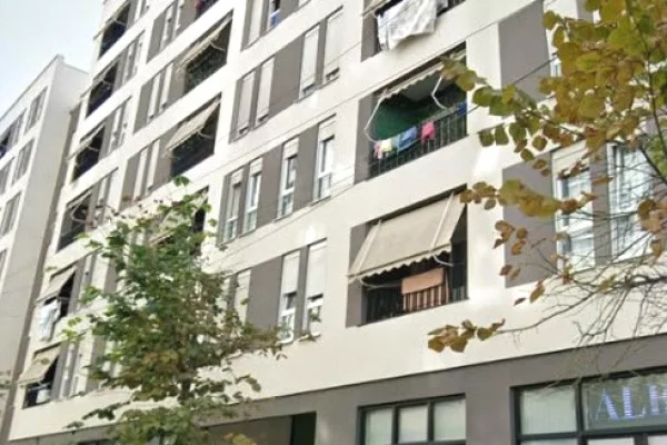 Ambient biznesi ne shitje 3+1 ne Tirane - 465,800 Euro