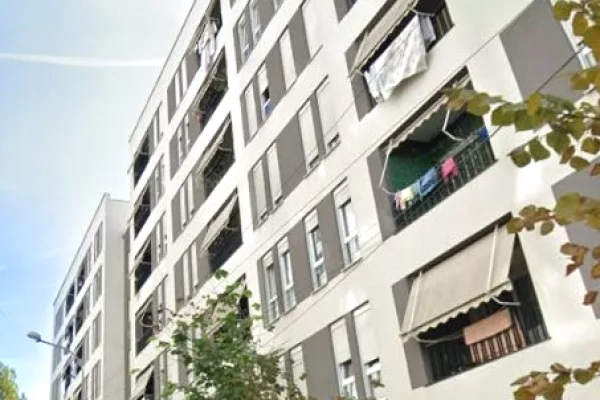 🏢✨ SHITET AMBIENT BIZNESI – RRUGA 5 MAJI