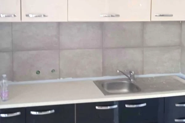 Shtepi me qera Apartament ne Tirane, 1+1, Mobilimi E mobiluar, Pagesa 45,000  Leke.