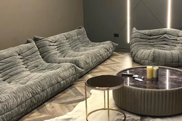 Shtepi ne shitje Vila Luksoze ne Tirane, 3+1, Mobilimi E mobiluar, Pagesa 2,200,000  Euro.