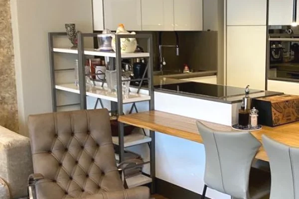 Shtepi me qera Apartament ne Tirane, 2+1, Mobilimi E mobiluar, Pagesa 2,500  Euro.