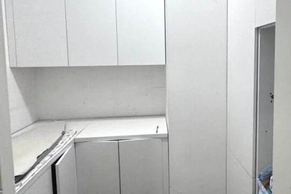 Shtepi me qera 3+1 ne Tirane - 2,300 Euro