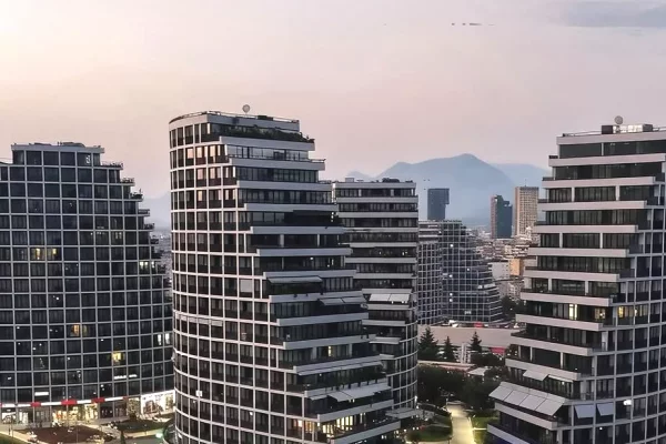 Shtepi ne shitje Apartament ne Tirane, 2+1, Mobilimi Bosh, pa mobiluar, Pagesa 521,300  Euro.