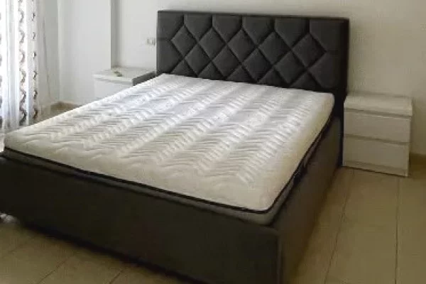 Shtepi me qera Apartament ne Tirane, 1+1, Mobilimi E mobiluar, Pagesa 75,000  Leke.