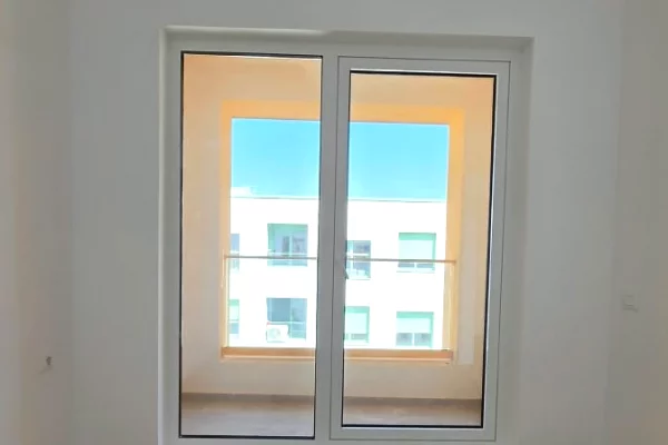 Shtepi ne shitje Apartament ne Tirane, 1+1, Mobilimi Bosh, pa mobiluar, Pagesa 89,000  Euro.